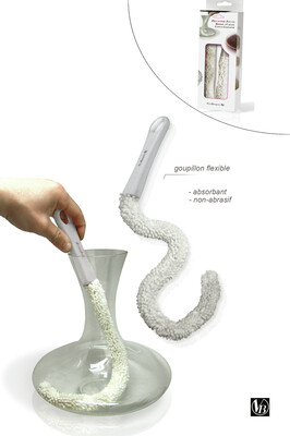 Emilie VinBouquet cleaning brush