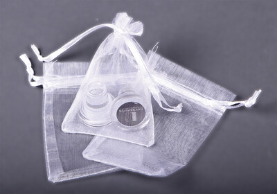 White organza bag 7x9cm with drawstring